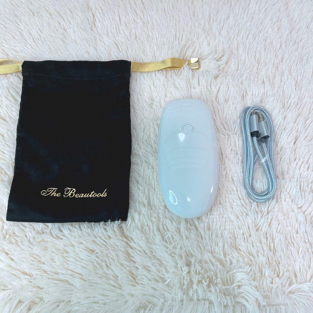 The Beautools 美顔器 ホワイト The Beautools / FacePumpの公式商品情報｜美容・化粧品情報はアットコスメ
