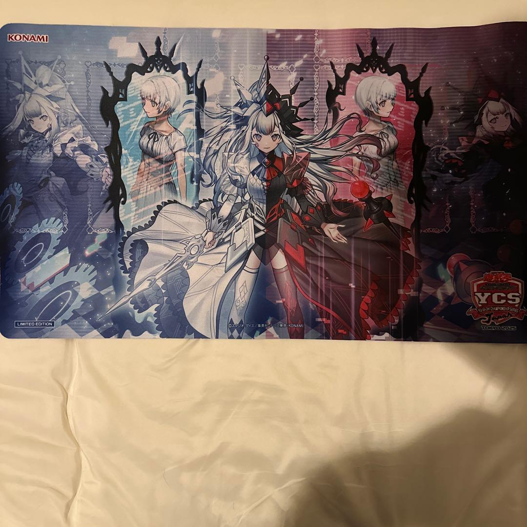 プレイマット、スリーブ100枚M∀LICE(YCSJ2025TOKYO) プレイマット『M∀LICEINTHEMIRROR(YCSJ2025TOKYO)』【-】{-}《プレイ