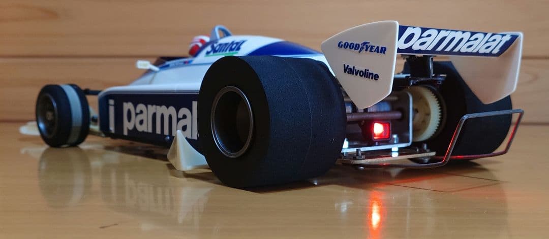 タミヤブラバムBT50競技用スペシャルLEDライト付＆プロポバッテリー…付