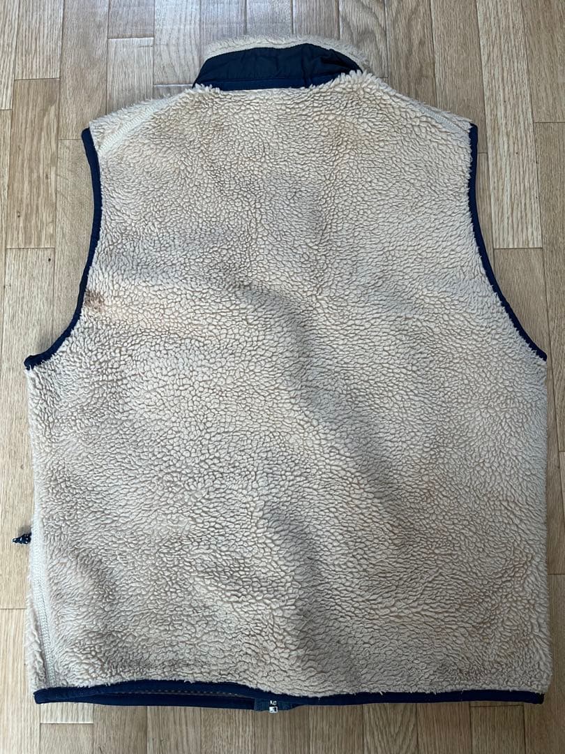 Patagonia フリースベスト ベージュ/ネイビー （USA） - メルカリ