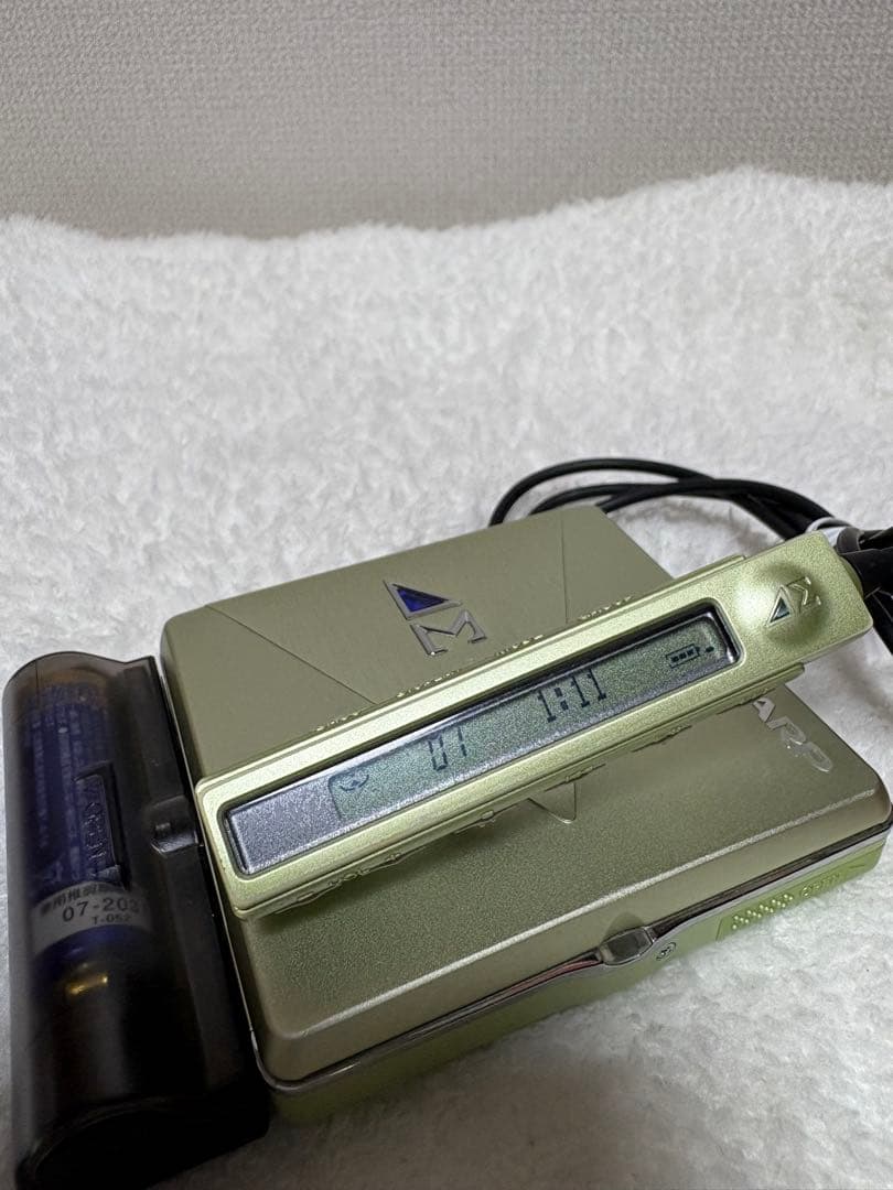 SHARP MDウォークマン ✨MDプレーヤー MD-DS5-G ゴールドの通販はau