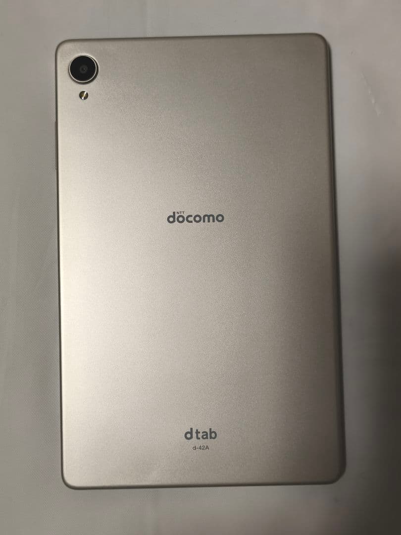 動作確認済】NTT dtab Compact d-42A docomoゴールド - メルカリ