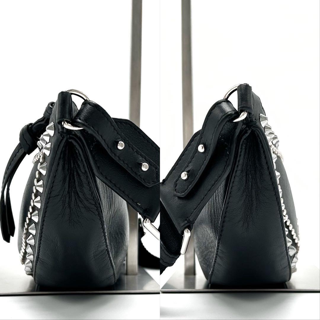 極美品 ジミーチュウ ボディバッグ スタッズ JCロゴ レザー 三日月