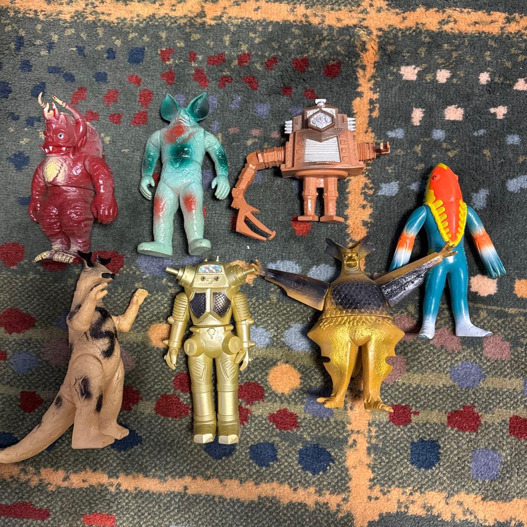 ウルトラセブン ウルトラ怪獣 ソフビ まとめ売り ウルトラセブン 怪獣ソフビ まとめ売り - メルカリ