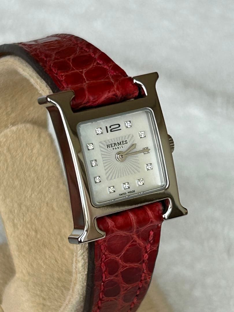 未使用に近いエルメス Hウォッチミニ HH1.110 11Pダイヤ シェル文字盤