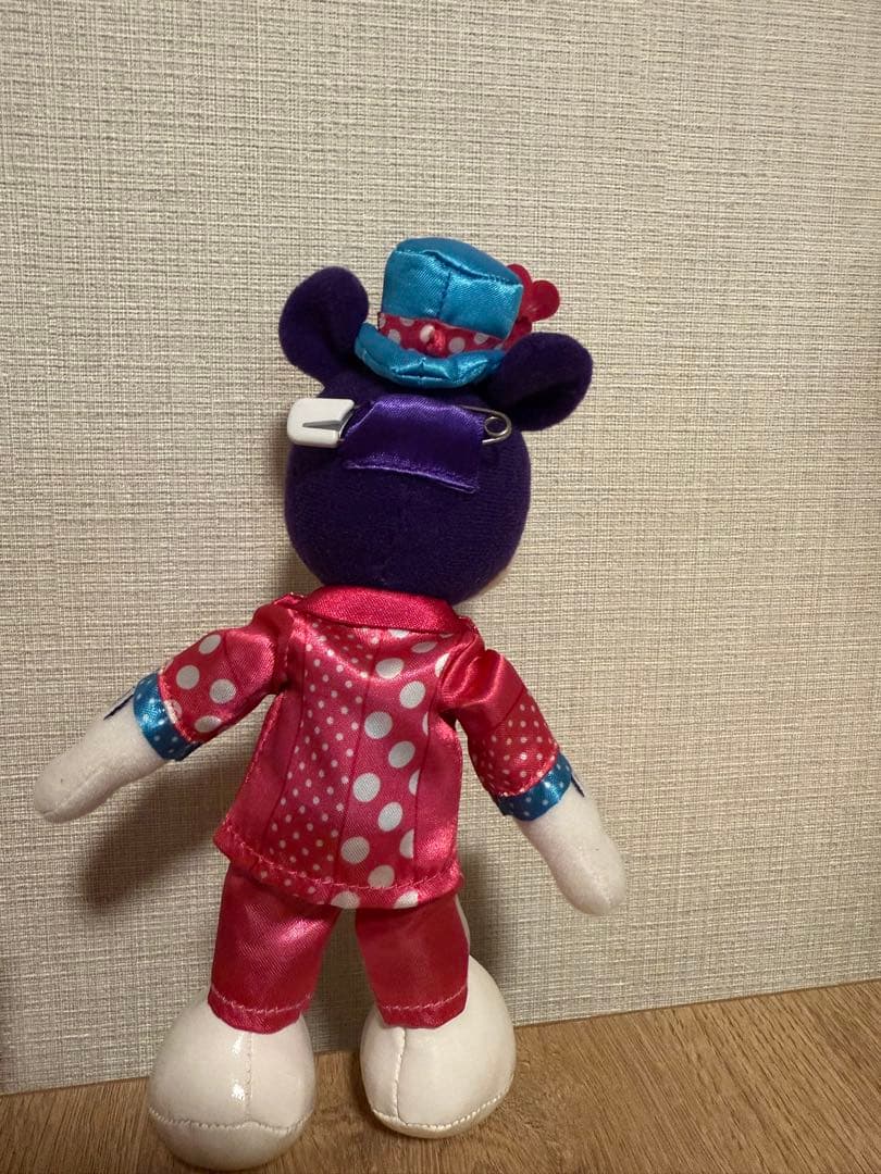 レア ミッキーマウス ミニパル ぬいぐるみバッジ 初年度 - メルカリ