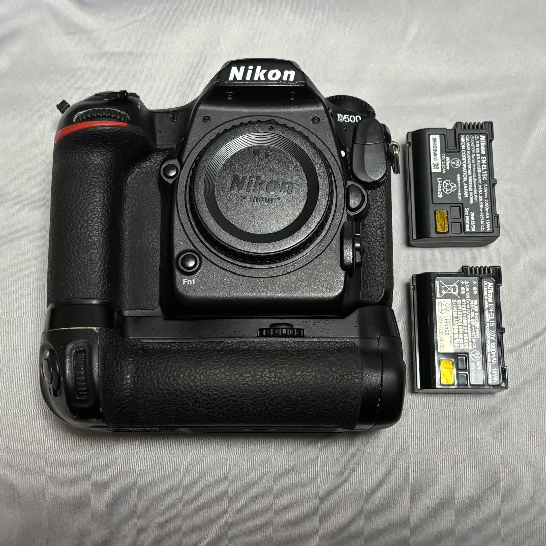 Nikon D500 + MB-D17 （バッテリー２個） Nikon MB-D17 Multi Power Battery for D500