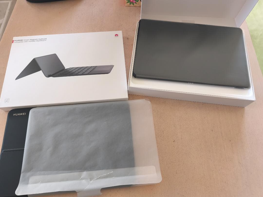 美品 Huawei MateBook E DRC-W38 純正キーボード付き - メルカリ