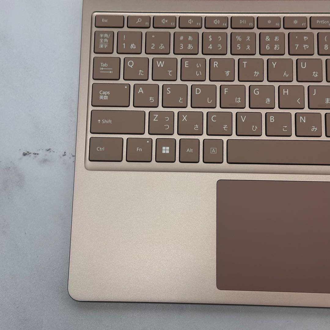 準新品　Surface Laptop Go2 i5/8/256 Office