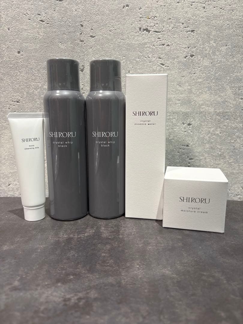 SHIROURU スキンケアセット - メルカリ