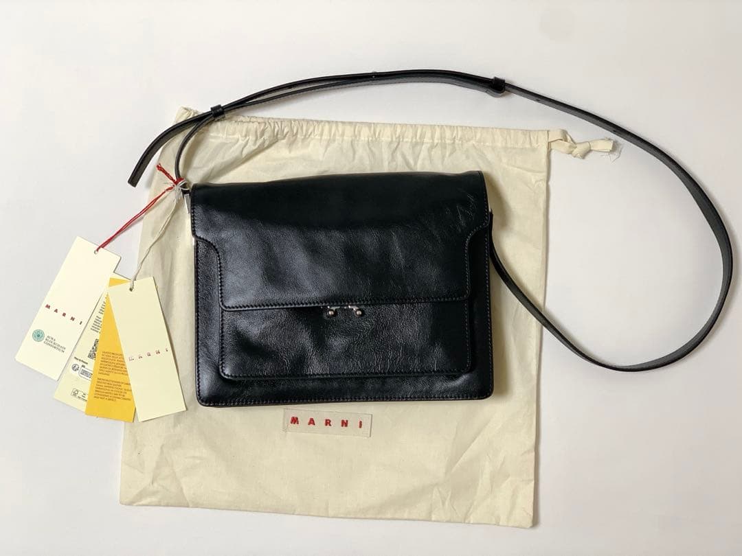 新品《 MARNI マルニ 》TRUNK SOFT LARGE BAG ブラック - メルカリ