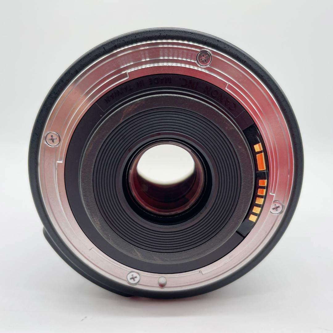 【美品】【送料込み】Canon EF-S 18-135mm F3.5-5.6