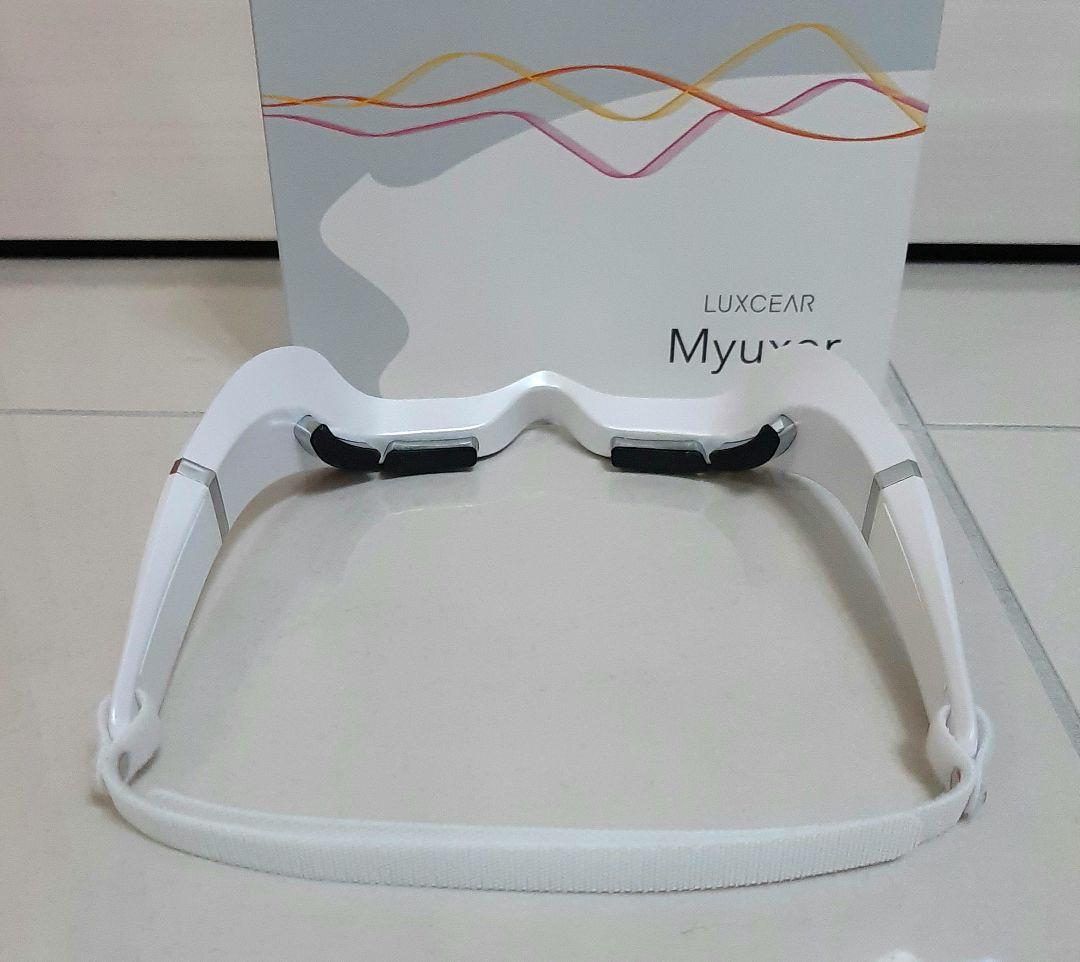 LUXCEAR Myuxer 目元専用美顔器 - メルカリ