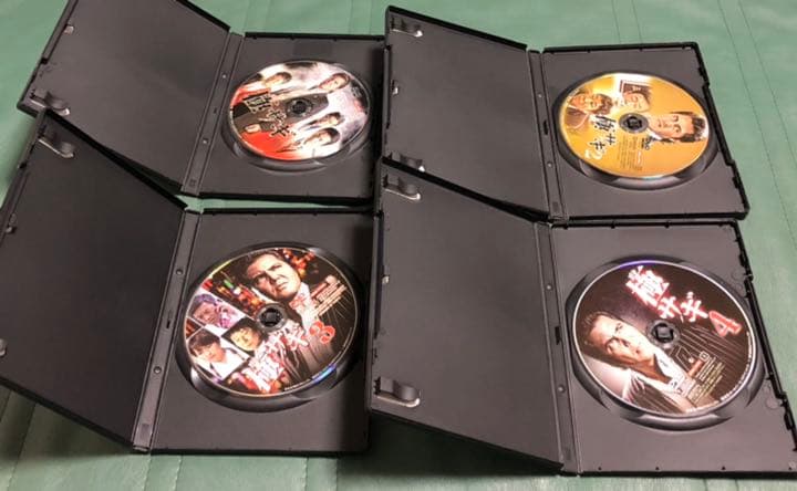 未開封品2枚　その他4枚組　DVD