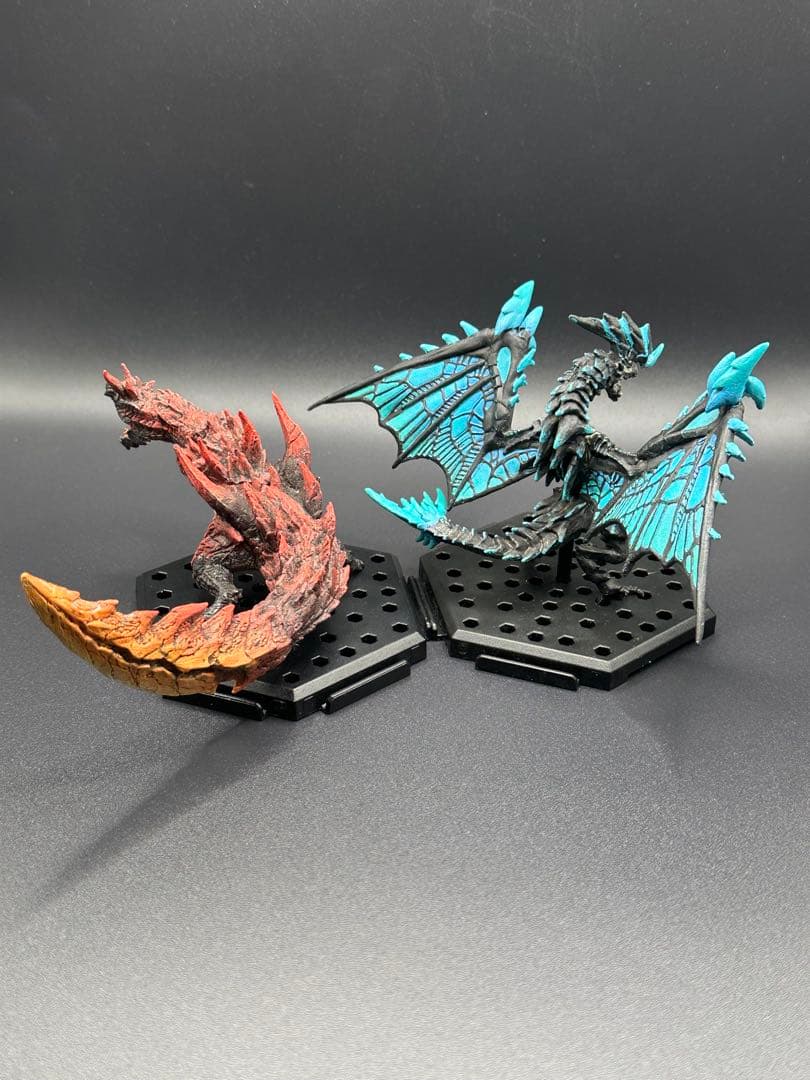 RKA　モンスターハンター　フィギュア　滅刃ディノバルド&青電主ライゼクス RKA様専用 モンスターハンター フィギュア 滅刃ディノバルド&青電主
