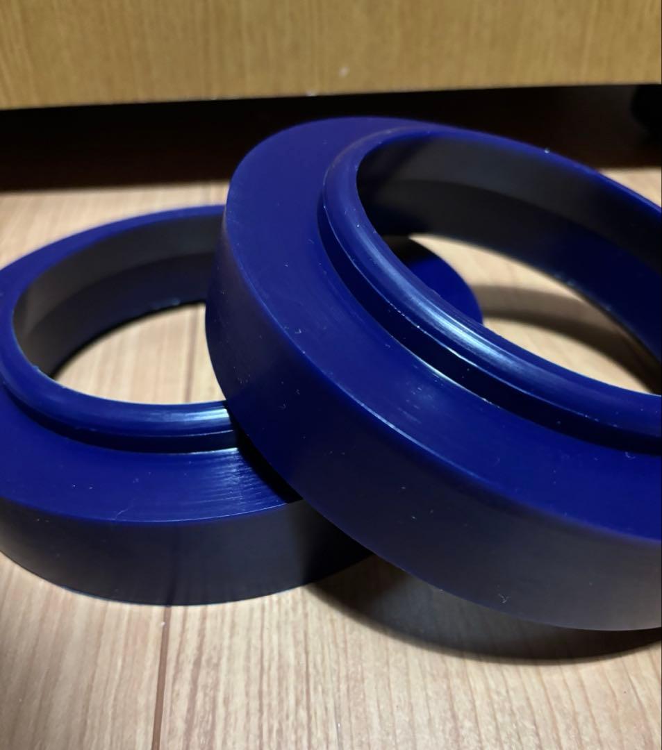 ラスト　新品　ランドクルーザー８０ ランクル リフトアップ フロント　3０ｍｍ 車好き必見】カスタム多数、限界までリフトアップされた最終型のトヨタ