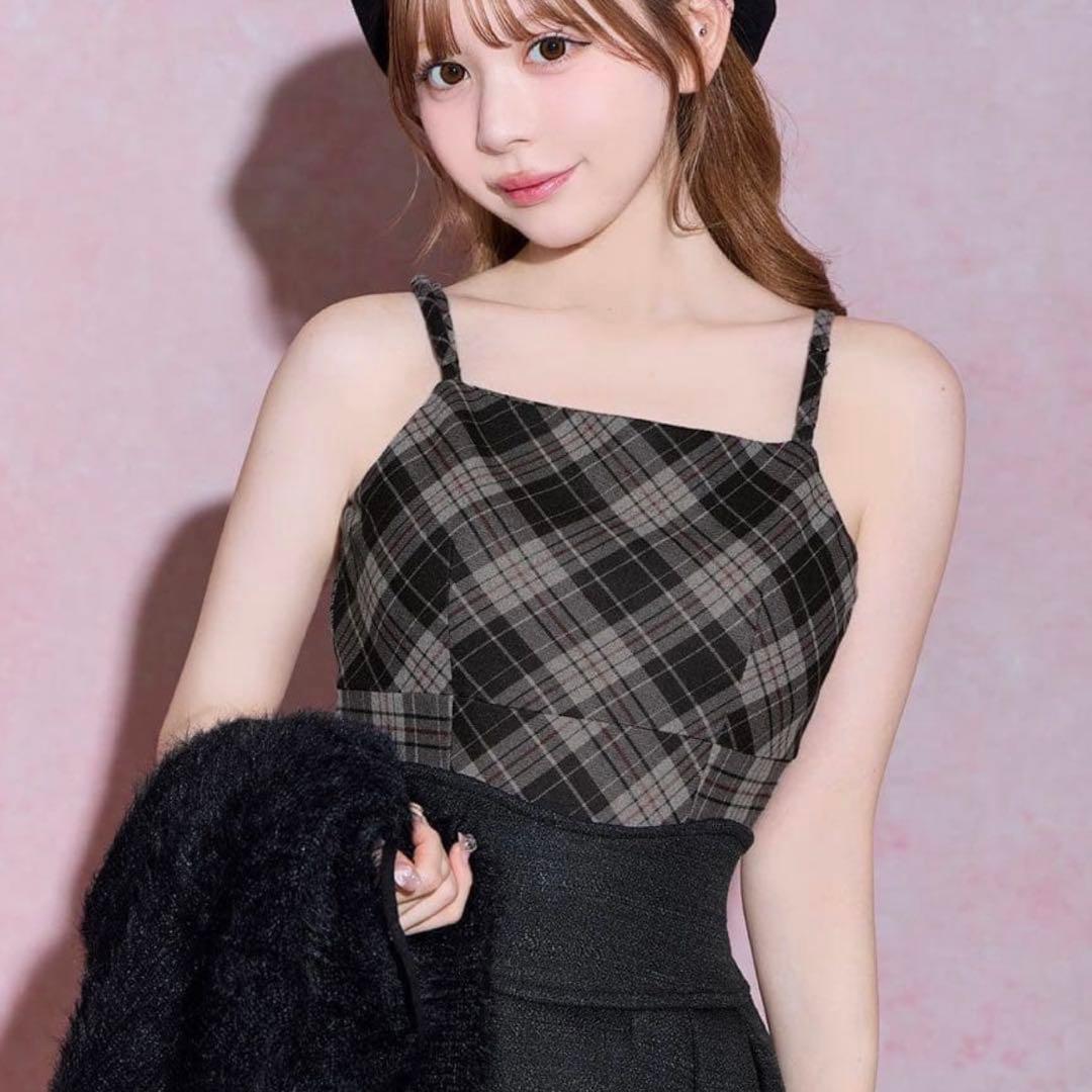 ミシェルマカロン シャギーボレロsetチェックトップス - メルカリ