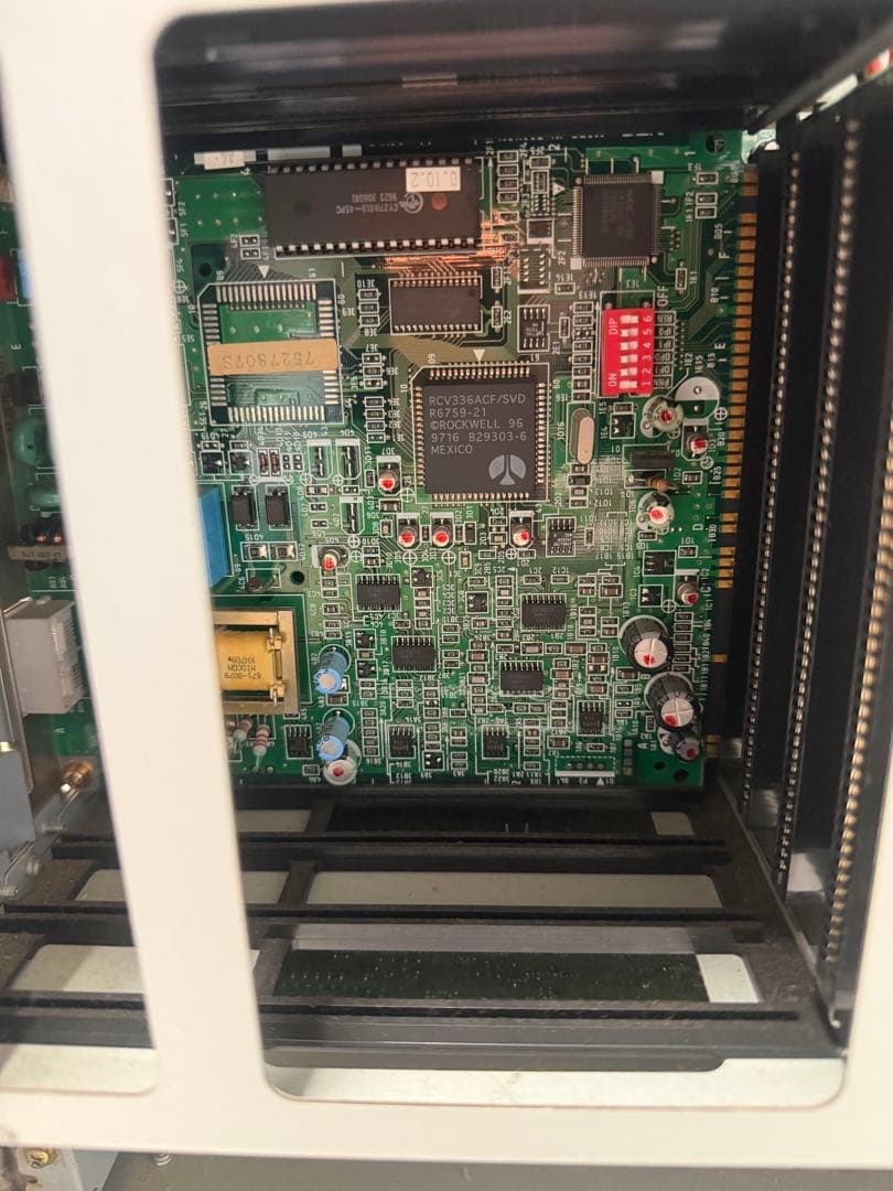 PC‑9821 V200 本体のみ 通電確認済 ジャンク扱い - メルカリ