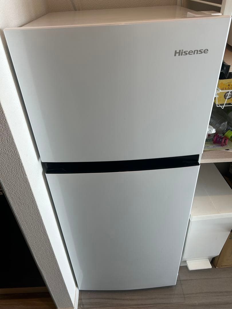 Hisense 2ドア冷蔵庫 HR-B12E2W 1月半ば発送※１週間後出品終了 冷蔵庫 ホワイト HR-B12HW [幅47.5cm /124L /2ドア /右開きタイプ