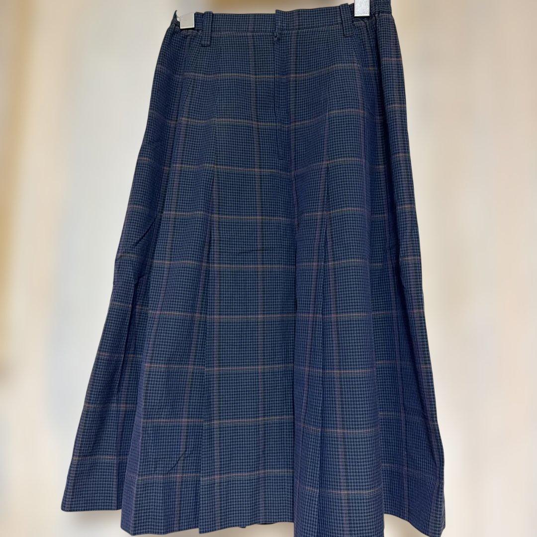 BURBERRYネイビー チェック柄 フレアロングスカート - メルカリ