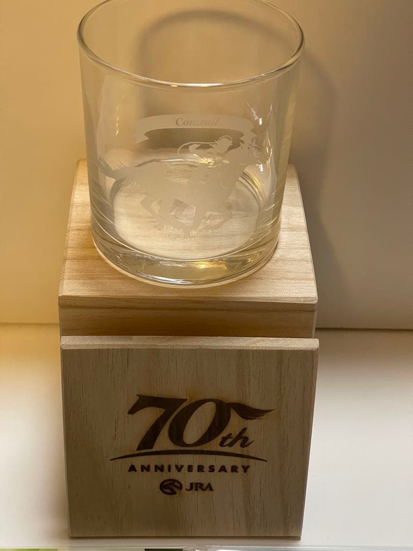 非売品】 JRA名馬ロックグラス＆アクリルスタンドのセット