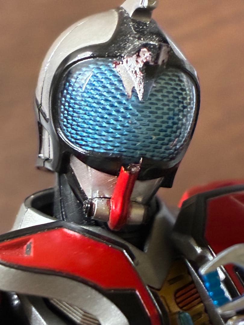 S.H.Figuarts 真骨彫製法　仮面ライダーハイパーカブト