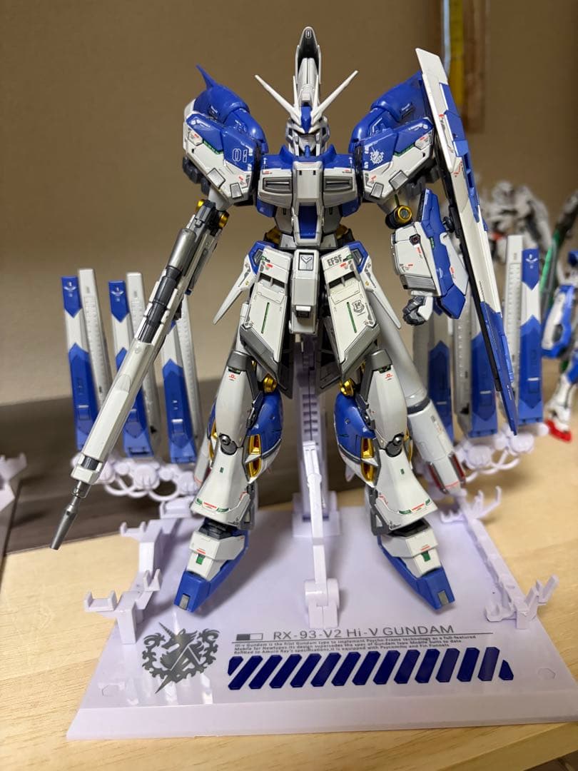 RG Hi-νガンダム チタニウムフィニッシュ　ハイニュー RG 1/144 ガンダムベース限定 Hi-νガンダム[チタニウムフィニッシュ