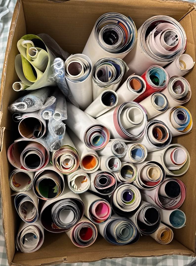 ポスター、タペストリー　ジャンク品多数セット ポスター ＋ タペストリー加工セット - 看板製作、ポスター印刷ならP-0