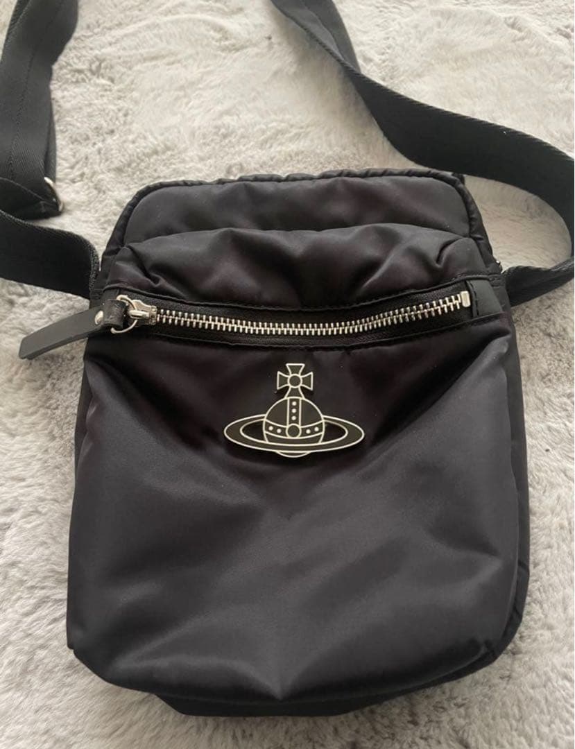 Vivienne Westwood クロスボディ バッグ Vivienne Westwood（ヴィヴィアンウエストウッド） ボディバッグ CITY