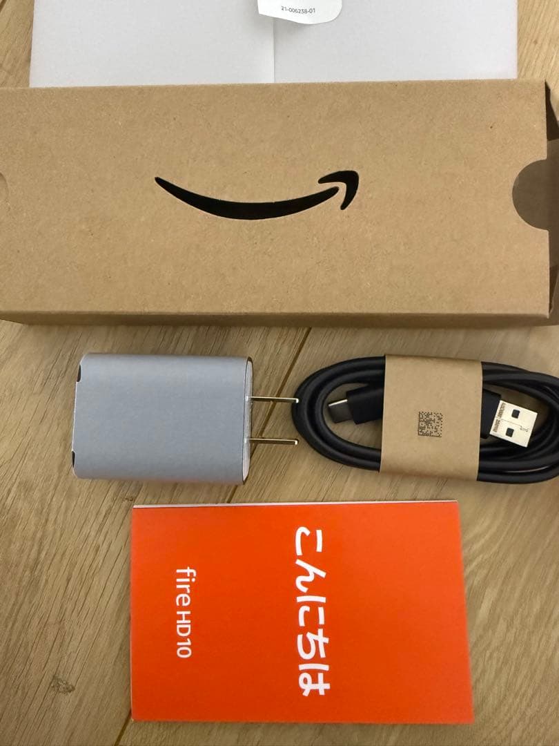 Amazon Fire HD10 第13世代 32GB ハードケース付き