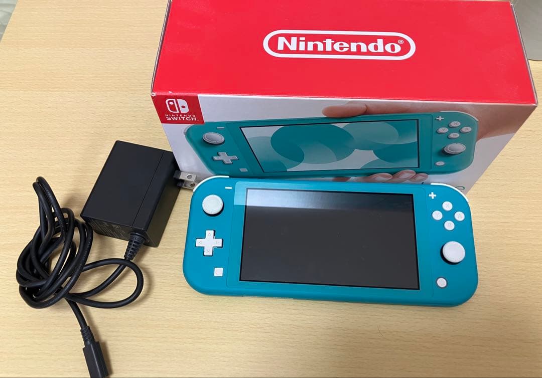 Switch Lite 本体 ジャンク品 充電器、コントローラー付き