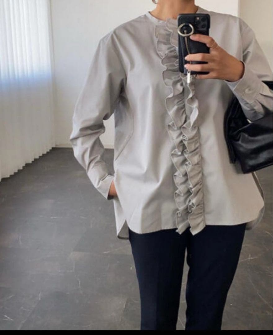 OHGA フリルブラウス