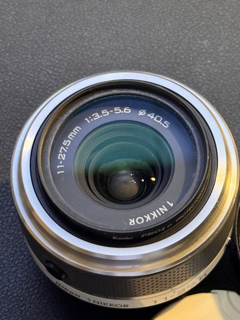 1 NIKKOR 11-27.5mm f/3.5-5.6 白 互換品フード付き