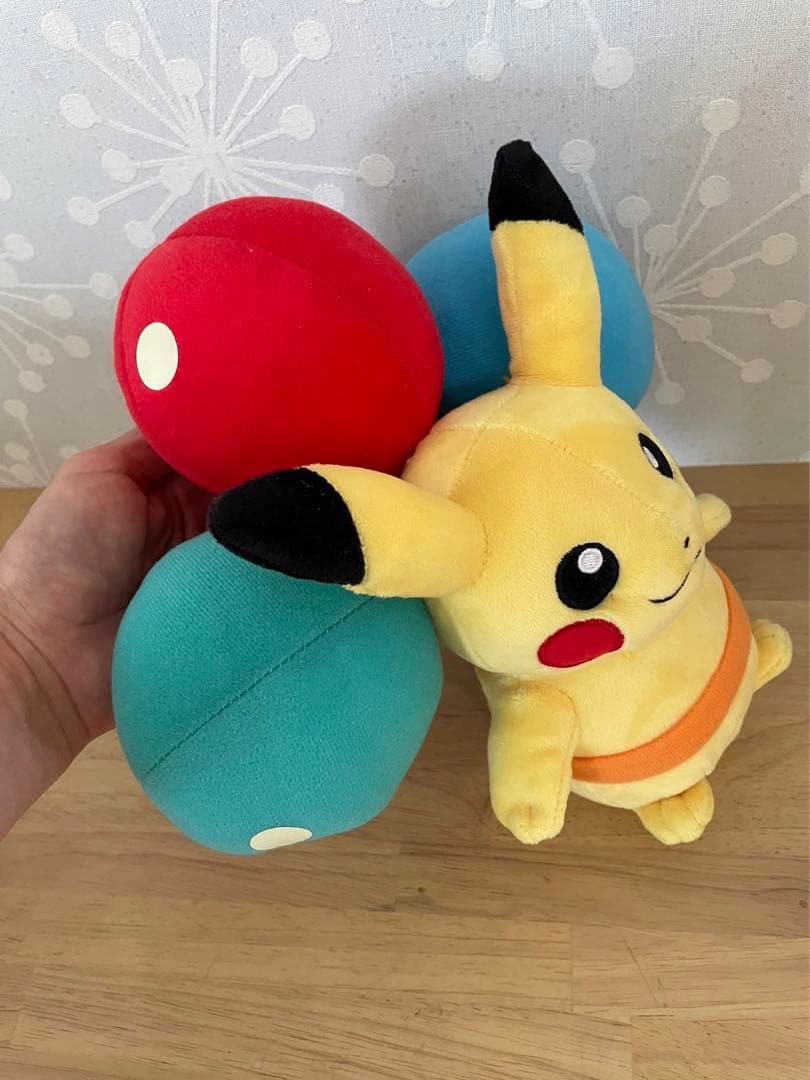 ぬいぐるみ そらとぶピカチュウプロジェクト 風船ピカチュウ - メルカリ