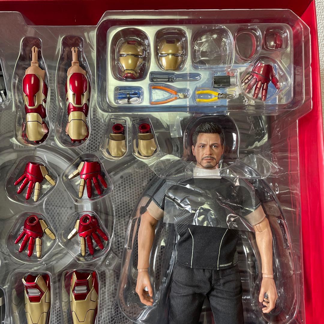 美品】アイアンマン3 トニー スターク (開発作業版) ホットトイズ