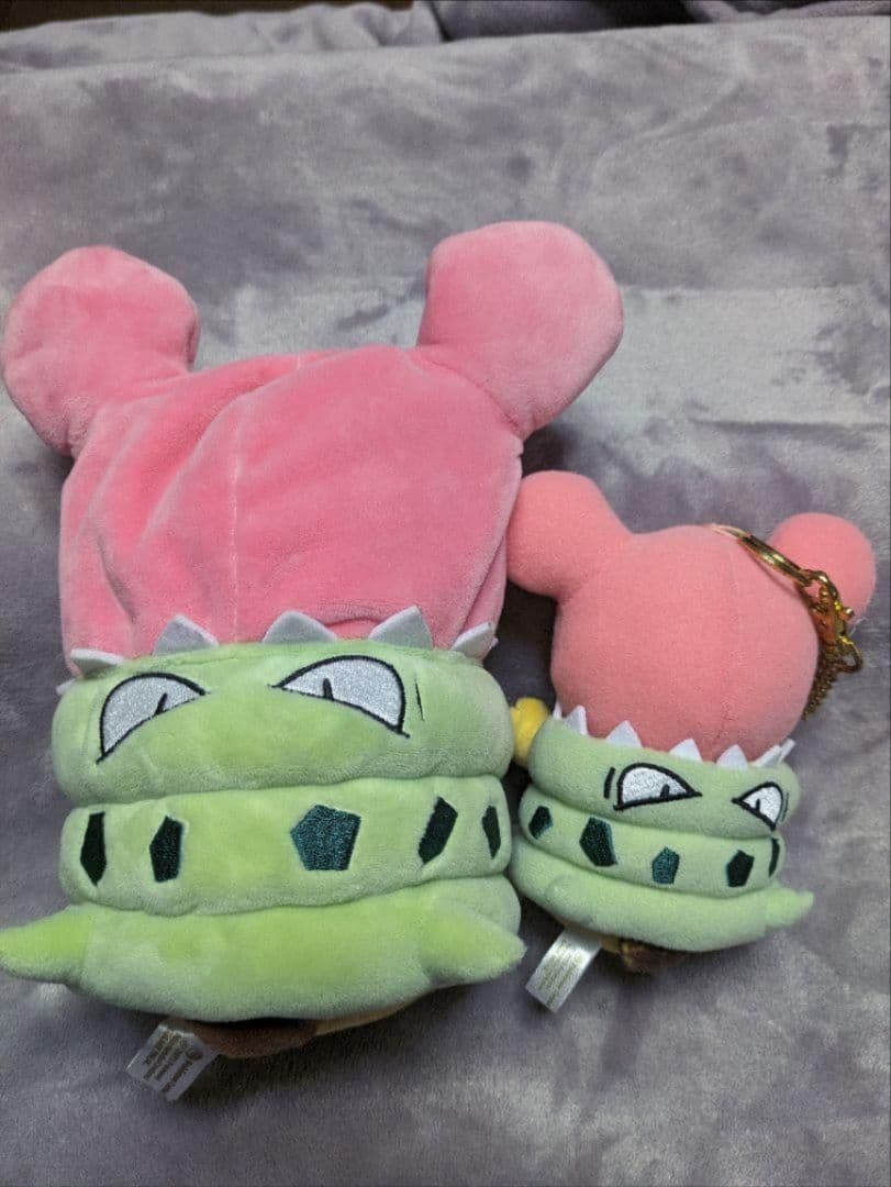 ポケモンセンター限定 メガヤドランのポンチョを着たピカチュウ