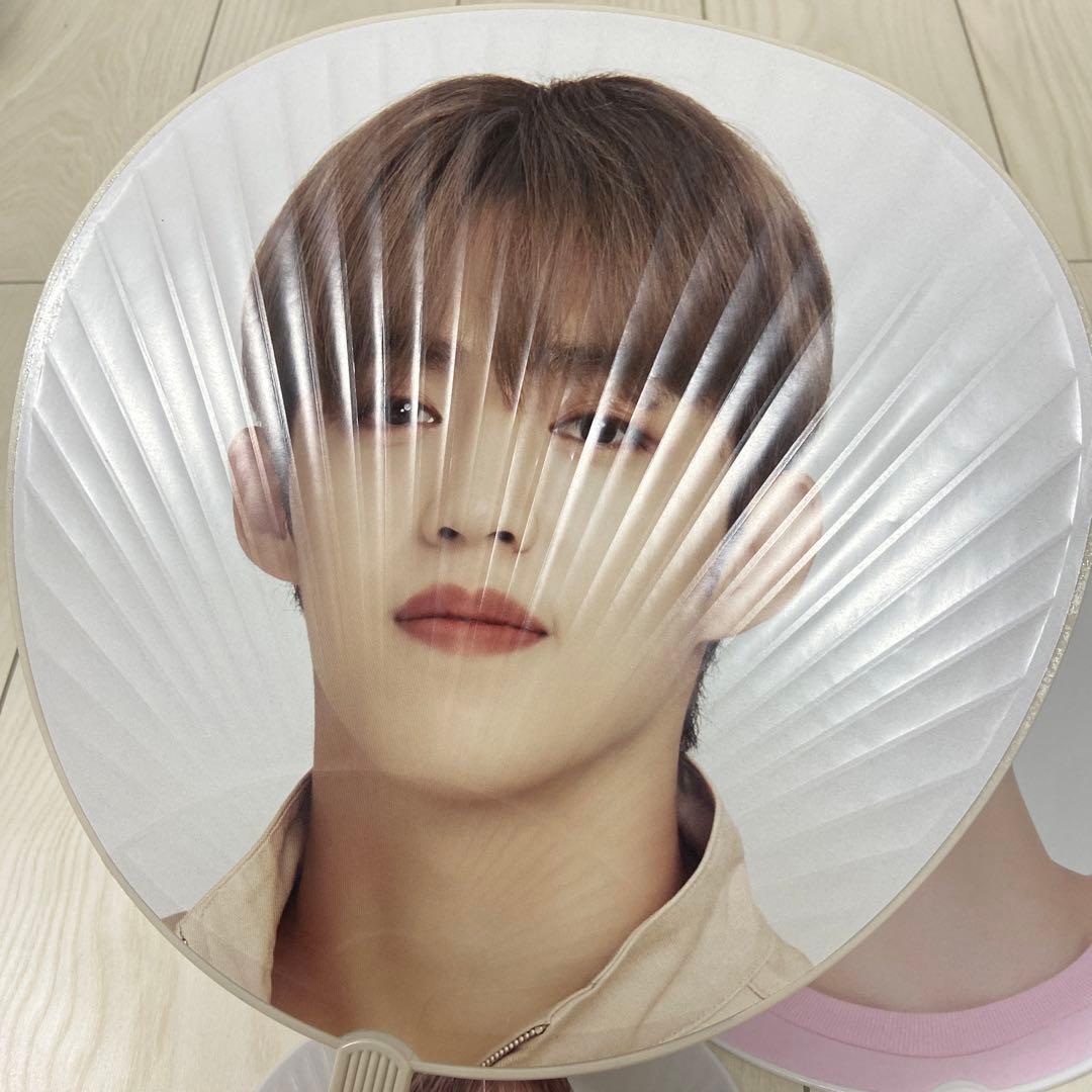 SEVENTEEN セブチ エスクプス スンチョル うちわ 1/8～発送 - メルカリ