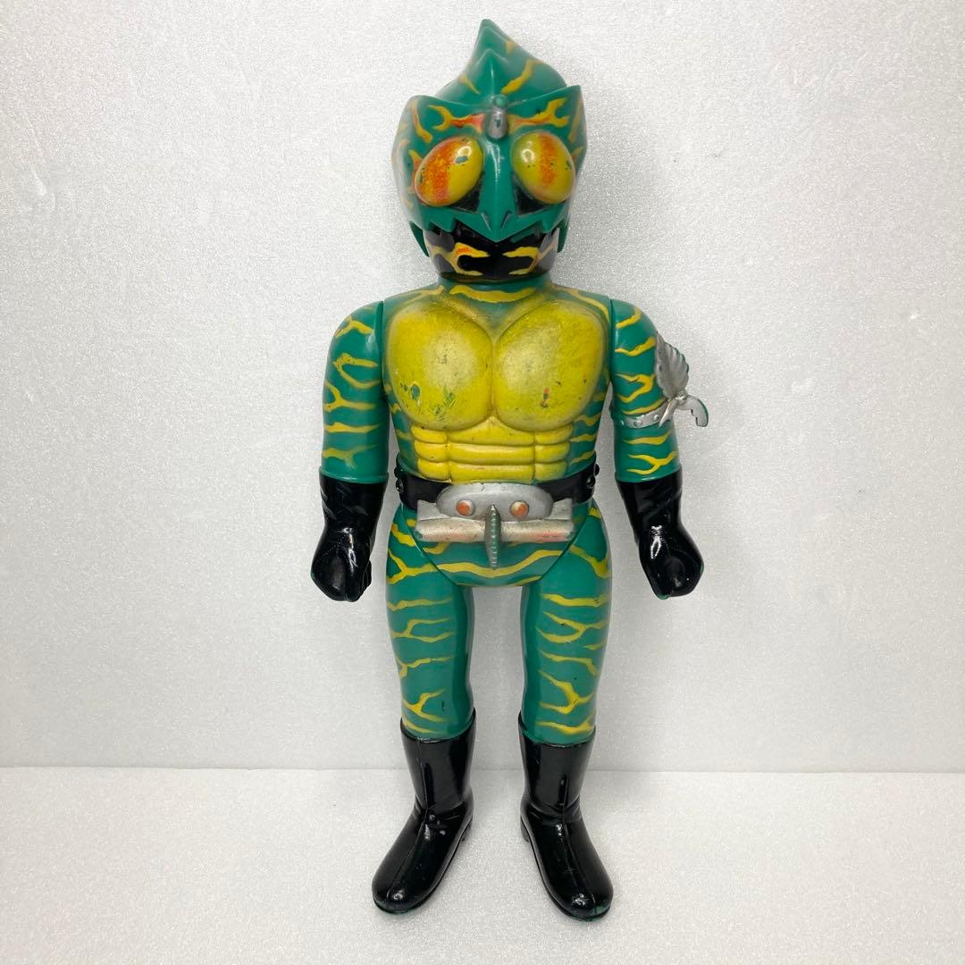 入手困難 激レア 旧バンダイ 仮面ライダー アマゾン ソフビ - メルカリ