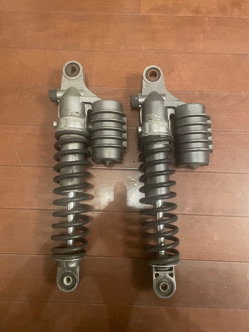 最終値下げ　ゼファー750 サスペンション カワサキ（Kawasaki） ゼファー750 リアサスペンション 左右 ZR750C