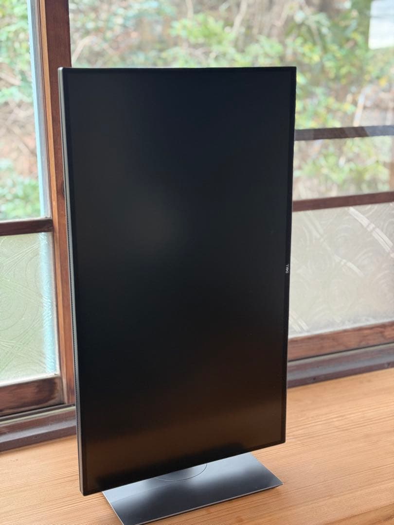Dell U2520DR 25インチ USB-C QHD2560x1440 - メルカリ