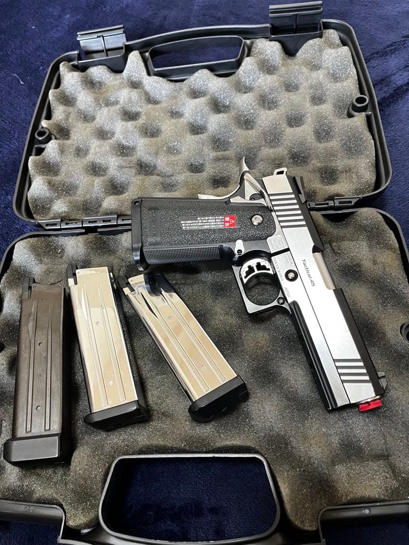 ハイキャパカスタム デュアルステンレス 予備マガジン2本 ガンケース付き