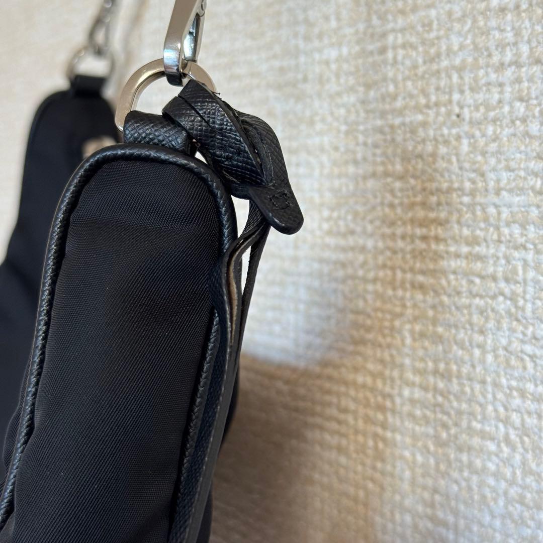 ずんだ餅様専用PRADA Re-Edition 2005 Re-Nylon - メルカリ