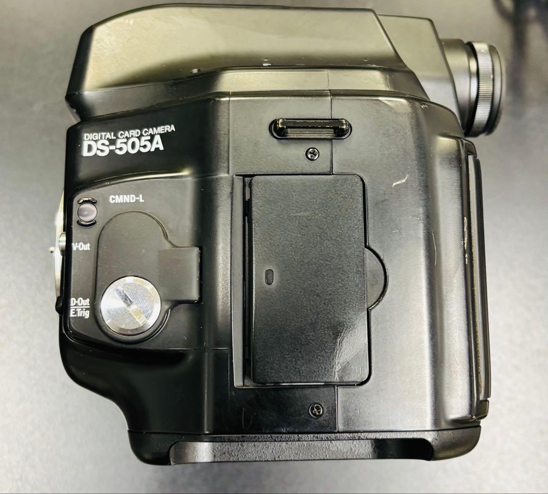 NIKON/FUJIX DS-505/515 デジタルカードカメラ　ジャンク品