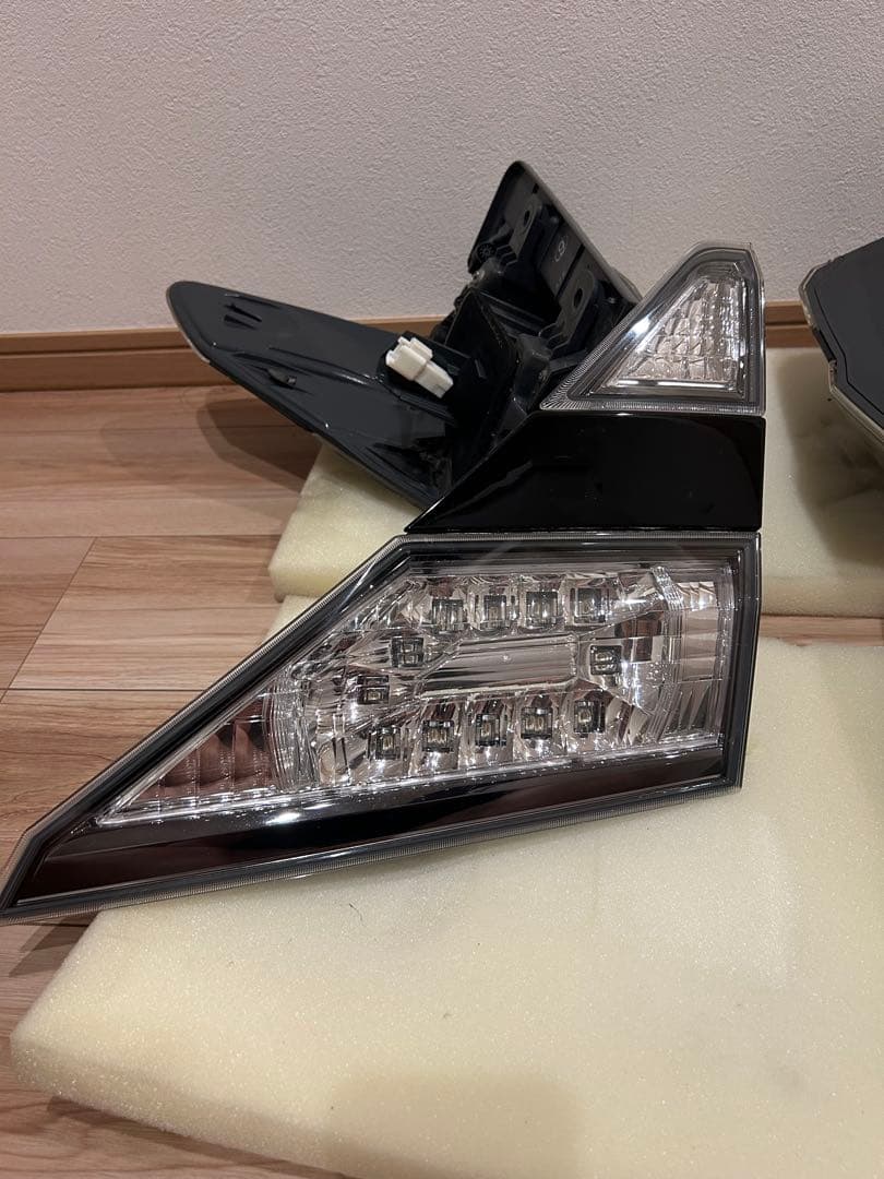 20系ヴェルファイア テールランプ 4個セット クリアレンズ ブラック