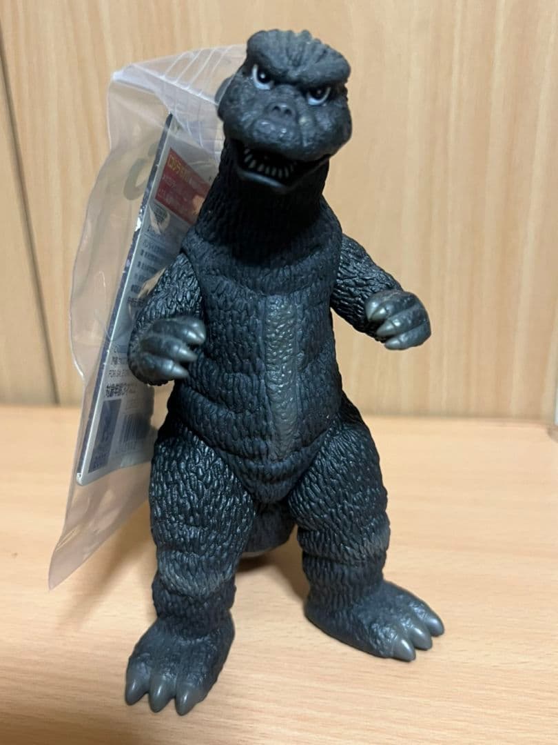 ゴジラ1974 ムービーモンスターシリーズ 怪獣 2003版 ソフビ 2 - メルカリ