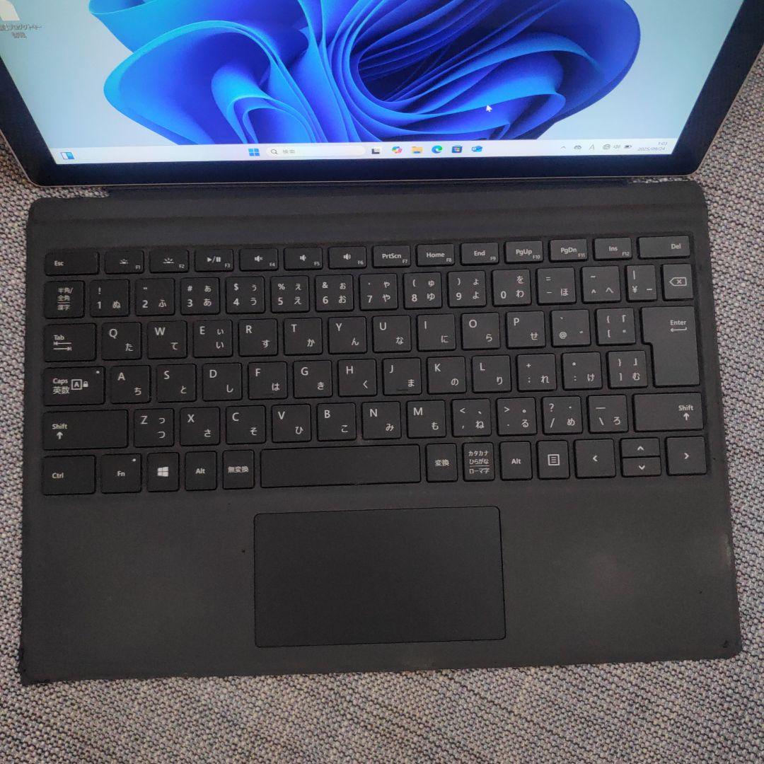 《Surface Pro7》Core i5／メモリ8GB／SSD256GB