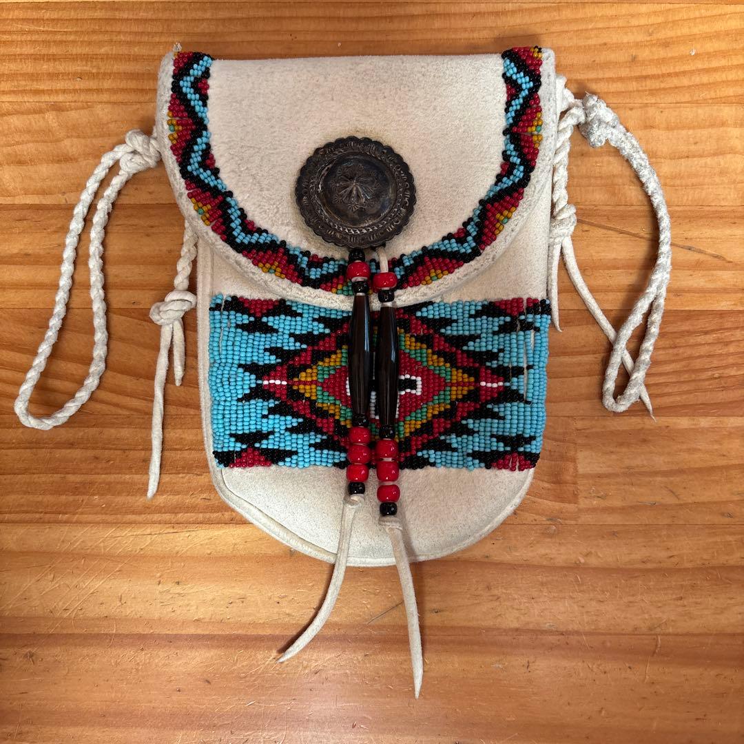 THE BINGO BROTHERSハンドメイド ビーズ刺繍レザーウエストポーチ THE BINGO BROTHERSハンドメイド ビーズ刺繍レザーウエストポーチ