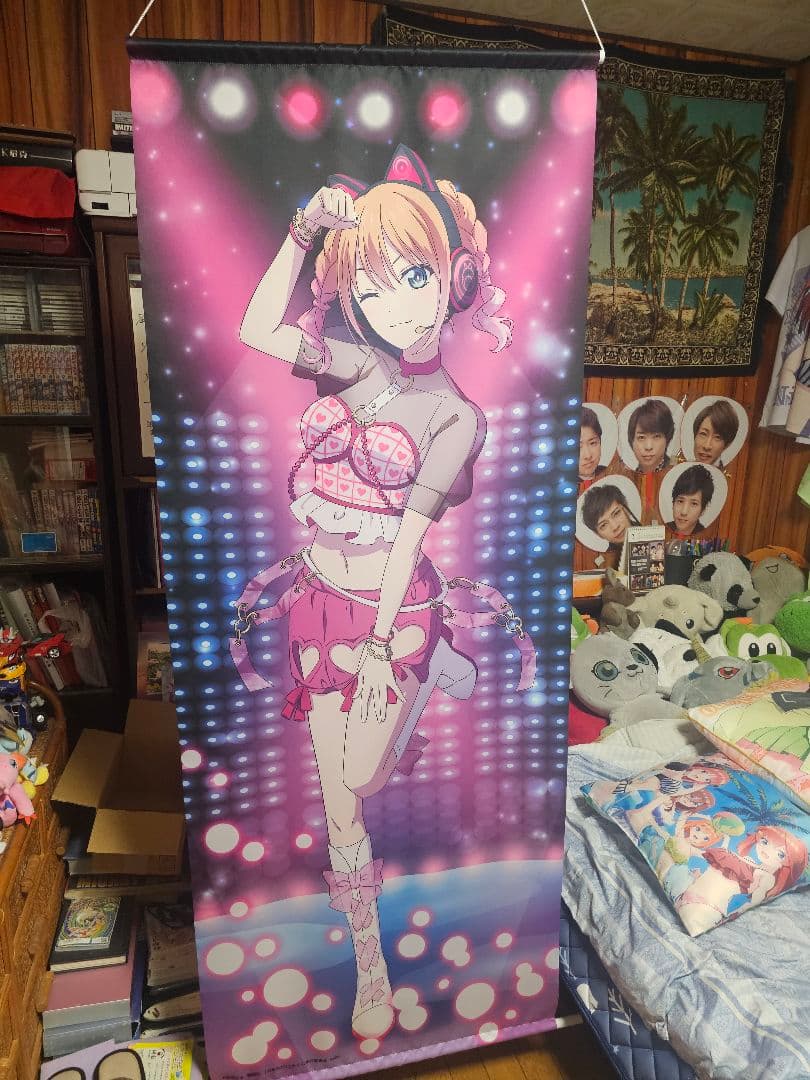 中野四葉、七海真美、水瀬渚、月島流星の等身大タペストリー - メルカリ