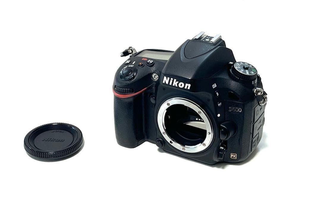 ◎撮影数9250回以下☆Nikon D600ボディ FX機ショット数少なめ美品