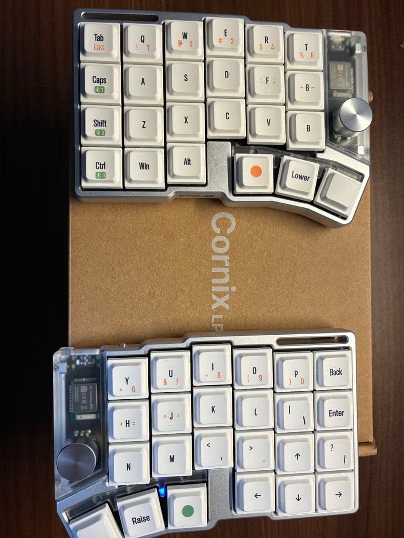 Cornix 分割キーボード シルバー - メルカリ